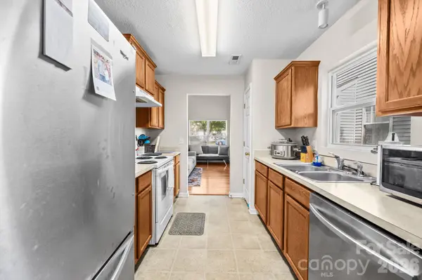 2636 Cochrane DR, Charlotte, NC 28269