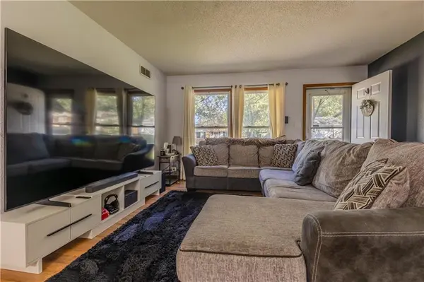 304 Morningside DR, Richmond, MO 64085