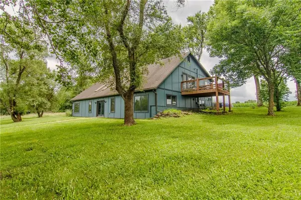 6301 E 285th ST, Freeman, MO 64746