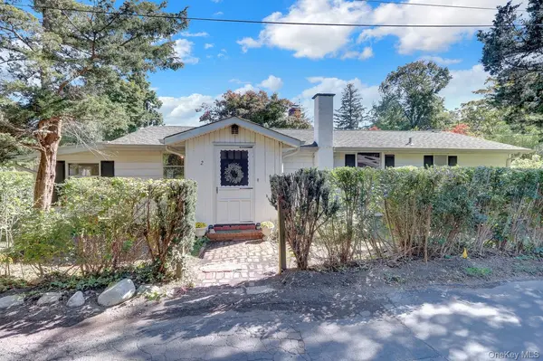 Address not disclosed, Huntington, NY 11743