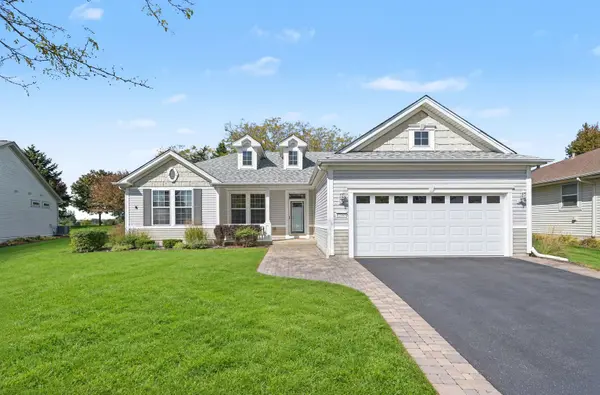 12385 Hickory CT, Huntley, IL 60142