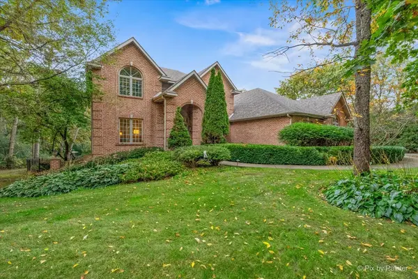 3314 Cardinal LN, Spring Grove, IL 60081