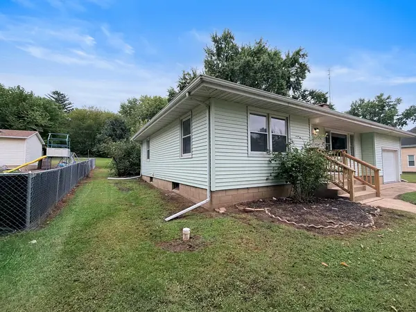 408 S Prairie ST, Lacon, IL 61540