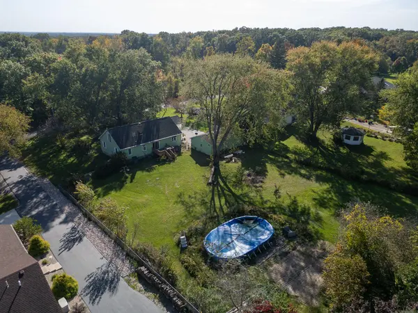 550 W Oak Hill RD, Porter, IN 46304