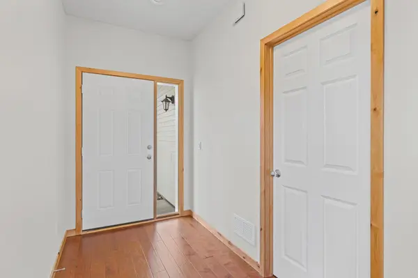 12214 River Valley DR, Burnsville, MN 55337