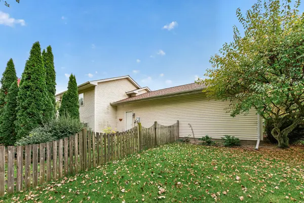 6195 River Mill DR, Monticello, MN 55362