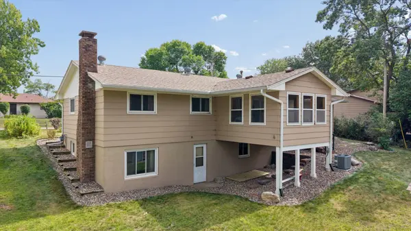 10 W Golden Lake RD, Circle Pines, MN 55014
