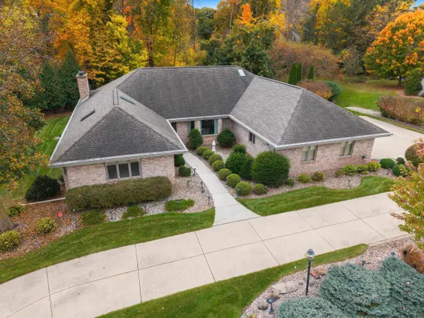 1461 NAVAJO TRL, Green Bay, WI 54313-9518