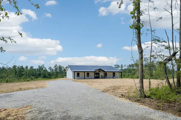 1827 Linden Highway, Hohenwald, TN 38462