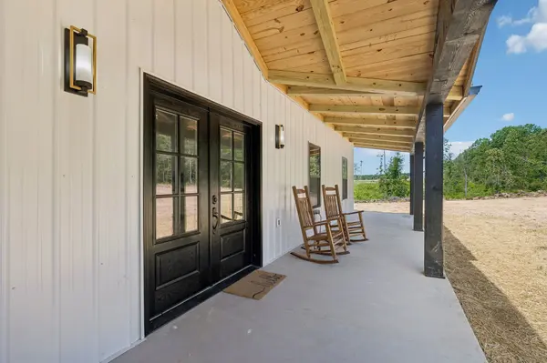 1827 Linden Highway, Hohenwald, TN 38462
