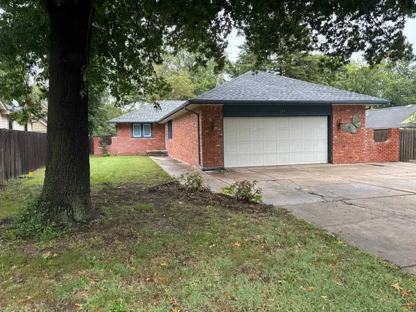 134 S WESTFIELD, Wichita, KS 67209