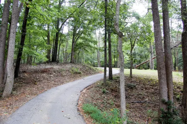 506 Emerald Cove DR, Cowpens, SC 29330