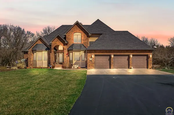 10125 Saddle Creek DR, Harveyville, KS 66431