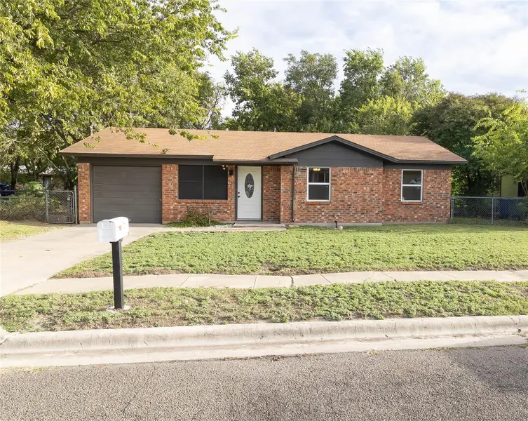 107 South DR, Copperas Cove, TX 76522