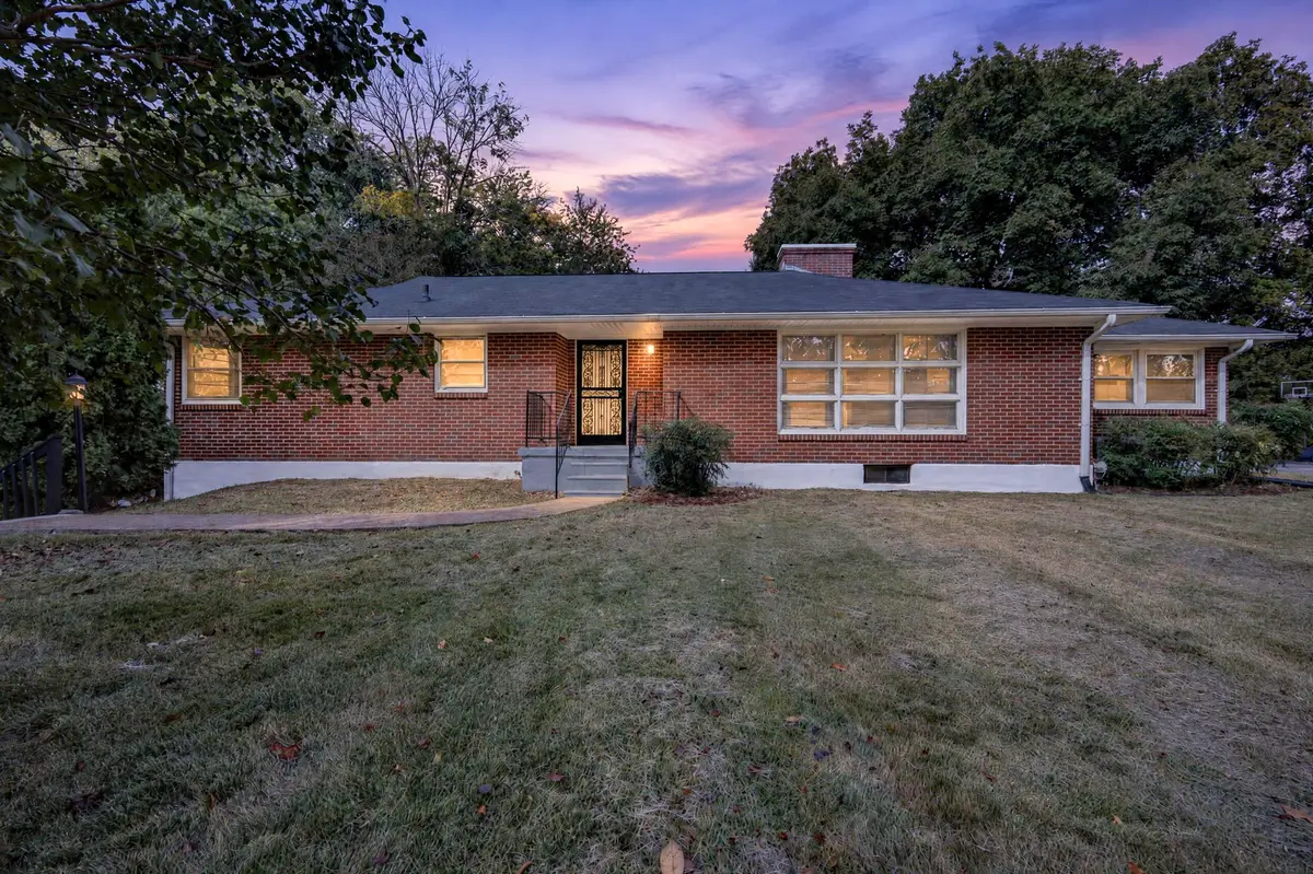 501 Experiment Ln, Columbia, TN 38401