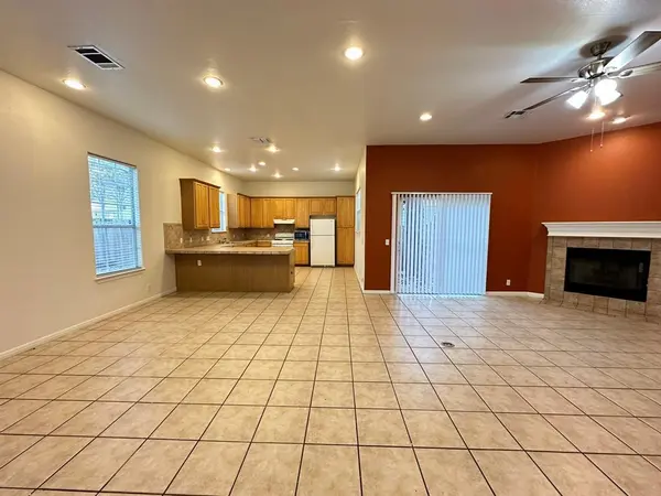 606 E 54th ST #A, Austin, TX 78751