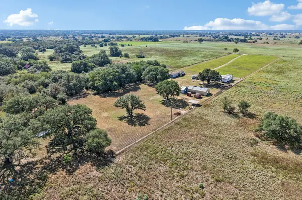 4151 Unger RD, Smithville, TX 78957