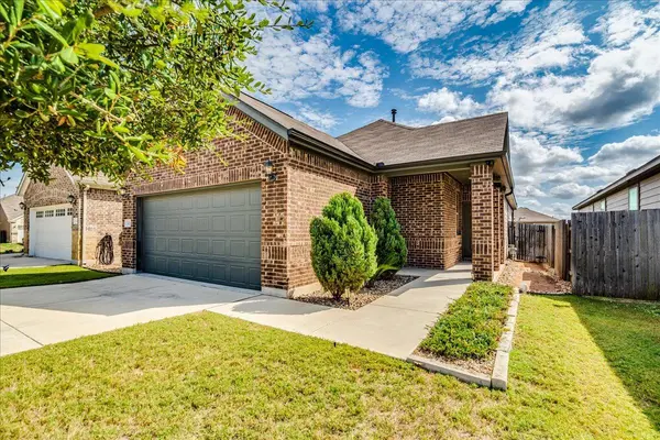 125 Boxwood DR, Buda, TX 78610