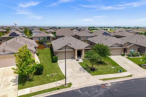 121 Shiner LN, Georgetown, TX 78626