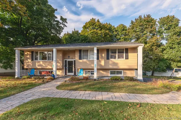 41 Hillcrest AVE, Kingston, NY 12401