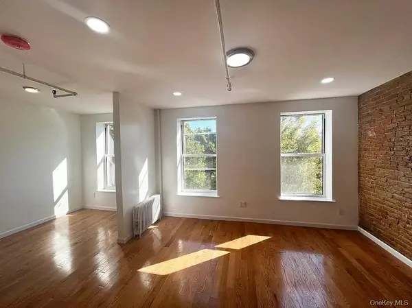 189 Gates Avenue #2, Brooklyn, NY 11238