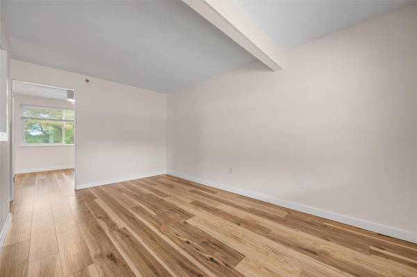 308 OHIO PL #7, Sarasota, FL 34236