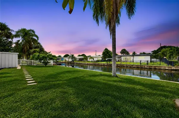 223 94TH AVE NE, St Petersburg, FL 33702