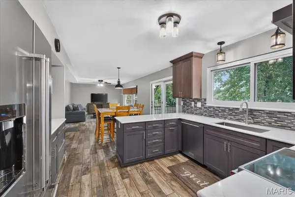 1191 Colby CT, St Peters, MO 63376