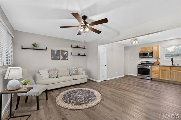 25 Saint Henry CT, St Charles, MO 63301