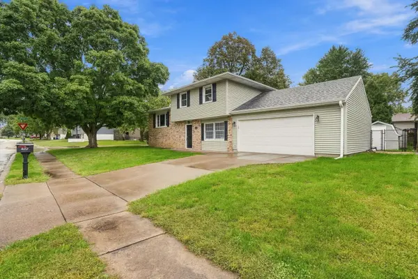 4657 N Sturdevant ST, Davenport, IA 52806