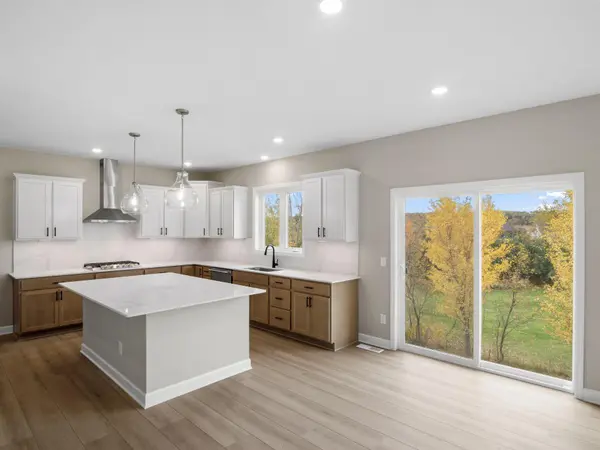 1702 Hadley Hills DR NE, Rochester, MN 55906