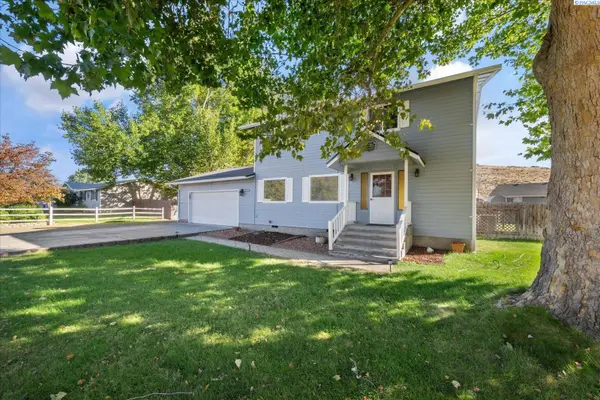5401 Fern Loop, West Richland, WA 99353