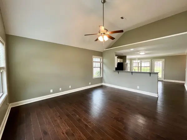 1118 Garrettsburg Rd, Clarksville, TN 37042