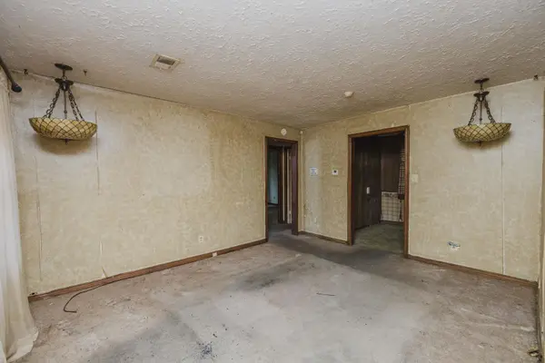 1427 N Minnesota Ave, Wichita, KS 67214