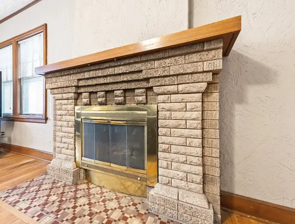 537 S Crestway, Wichita, KS 67218