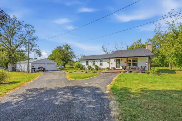 2256 E 15th ST, Carthage, MO 64836