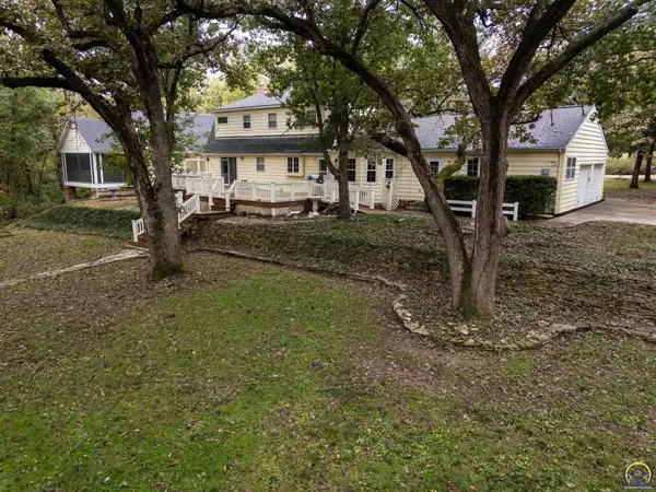9028 SW 89th St, Auburn, KS 66402