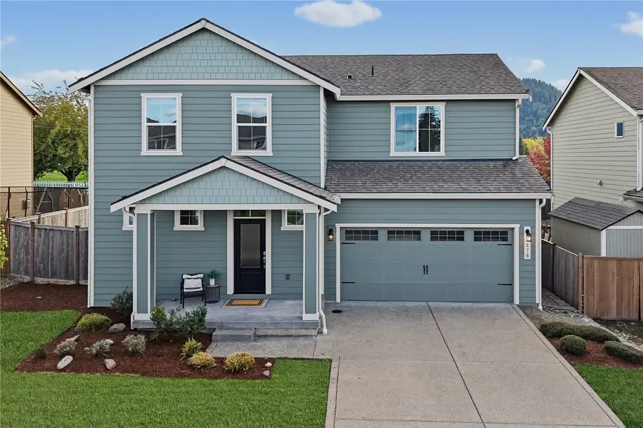 878 Riley DR E, Enumclaw, WA 98022