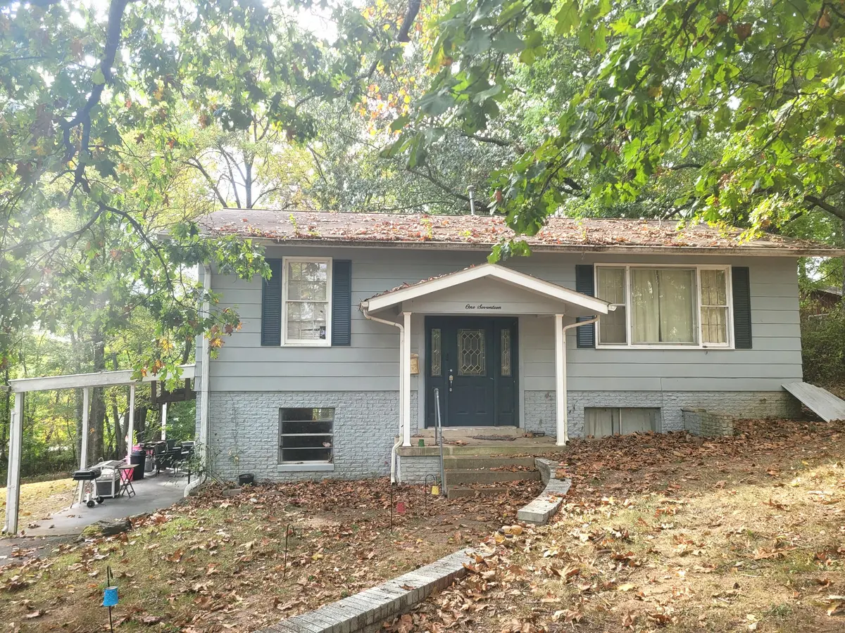 117 Flower Ln, Paris, TN 38242