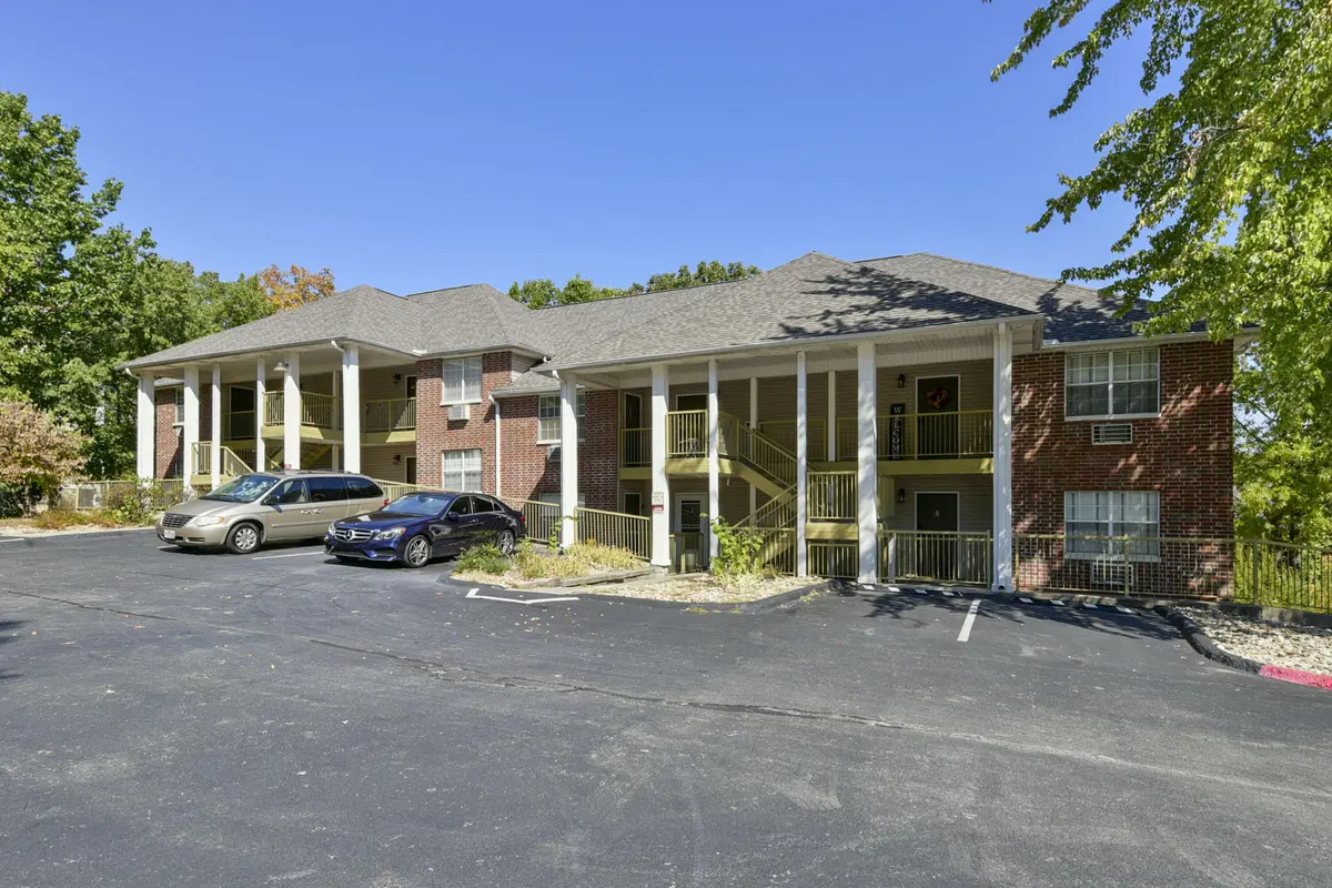 200 Golfview DR #A6, Branson, MO 65616