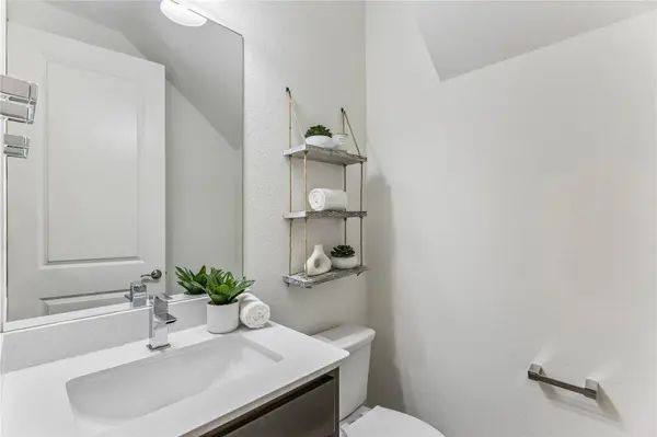 5005 Globe Mallow DR, Austin, TX 78739