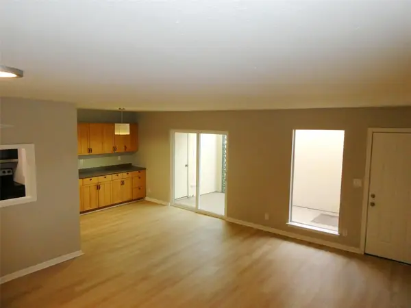 6718 SILVERMINE DR #103, Austin, TX 78736