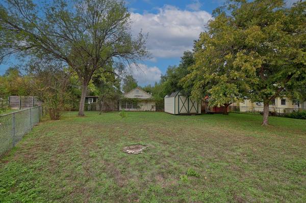4906 Lynndale DR, Austin, TX 78756