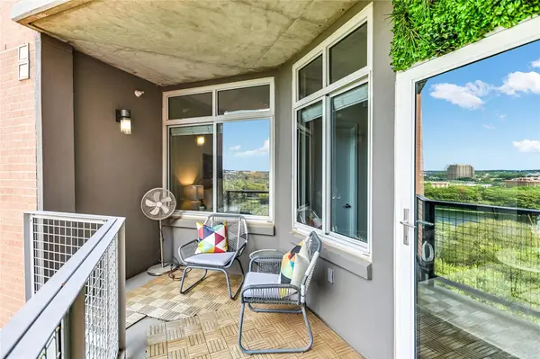 54 Rainey ST #920, Austin, TX 78701