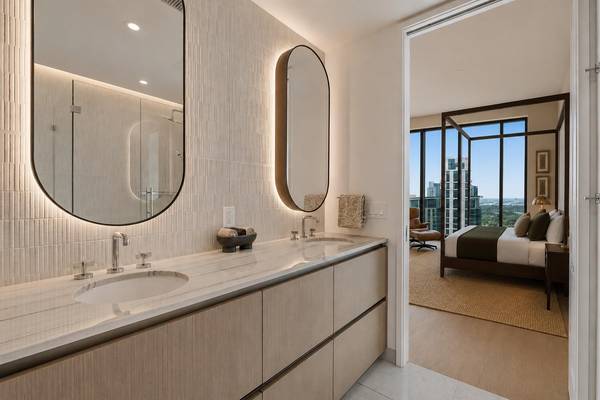 610 Davis ST #5101, Austin, TX 78701