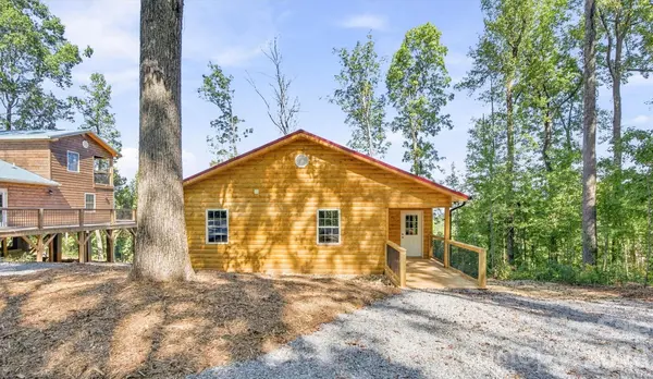 3530 Dogwood LN, Morganton, NC 28655