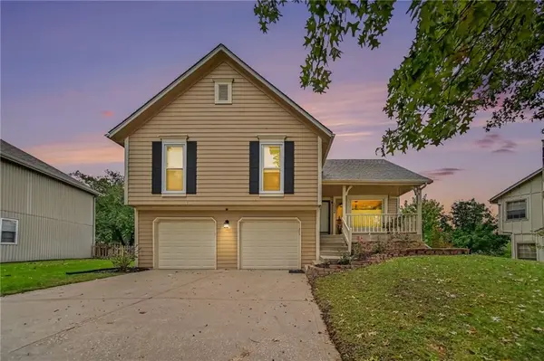 10208 Longwood CT, Kansas City, KS 66109