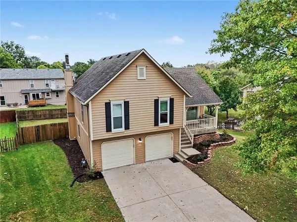 10208 Longwood CT, Kansas City, KS 66109