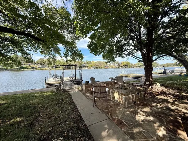 15836 Gardner East RD, Gardner, KS 66030
