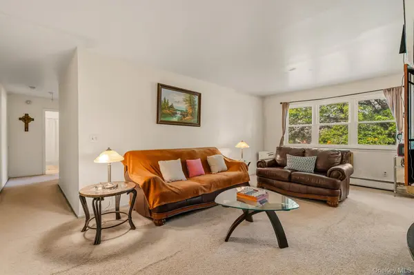 50 Cromwell TER #6, New Windsor, NY 12553